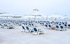 Wyndham Garden Ajman Corniche